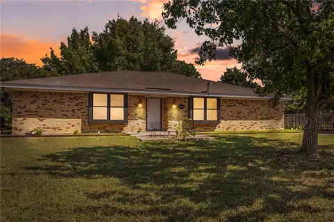 324 Country Club Dr, Hillsboro, TX 76645