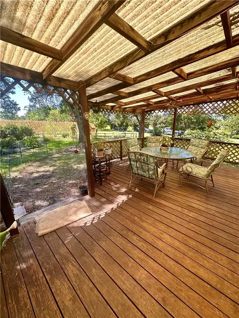 1633 Mechell Rd, West, TX 76691 photo 14