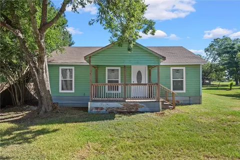 409 W Chamberlain St, Bremond, TX 76629
