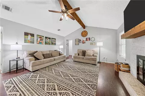 121 York Dr, Lorena, TX 76655 photo 3
