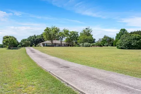 212 Warren Rd, Lorena, TX 76655 photo 3