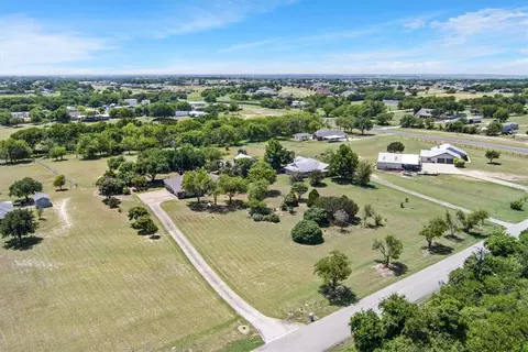 212 Warren Rd, Lorena, TX 76655 photo 2