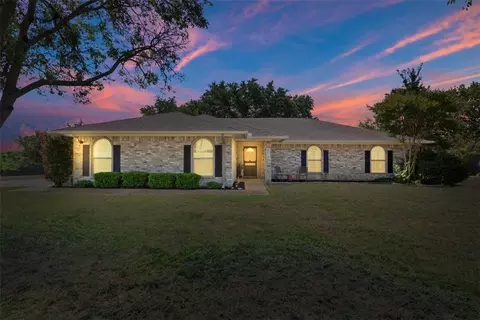 212 Warren Rd, Lorena, TX 76655