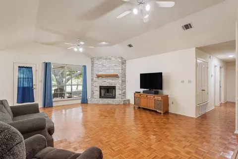 212 Warren Rd, Lorena, TX 76655 photo 9