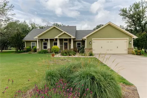 3604 Churchill Dr, Gatesville, TX 76528