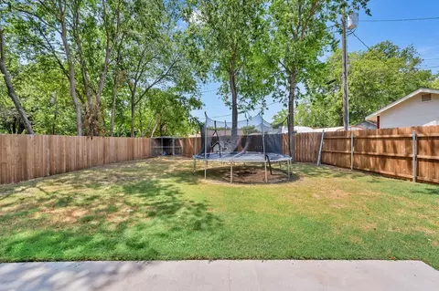 113 Austin St, Mcgregor, TX 76657 photo 34