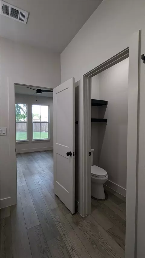 113 Austin St, Mcgregor, TX 76657 photo 30