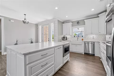 28 N Shore Cir, Waco, TX 76708 photo 9