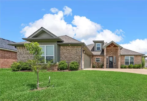 28 N Shore Cir, Waco, TX 76708 photo 3
