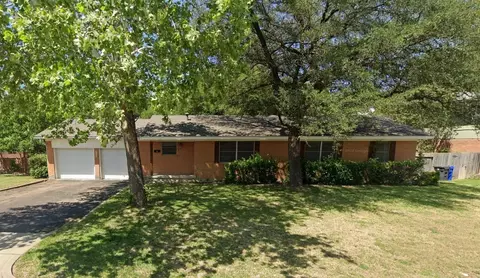 2509 Skyline Dr, Waco, TX 76710