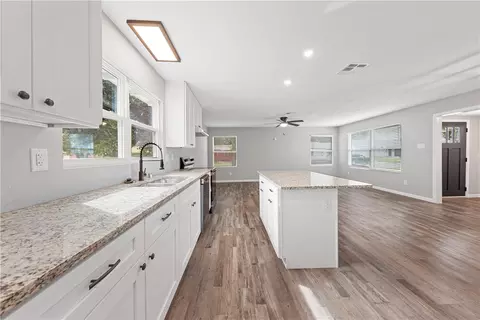 3512 Live Oak Ave, Waco, TX 76708 photo 9