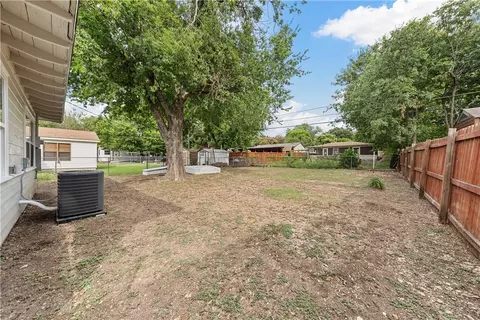 3512 Live Oak Ave, Waco, TX 76708 photo 6