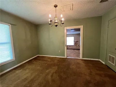 209 S Oak St, Lorena, TX 76655 photo 6