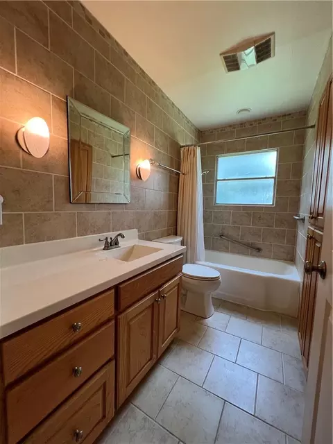 209 S Oak St, Lorena, TX 76655 photo 12