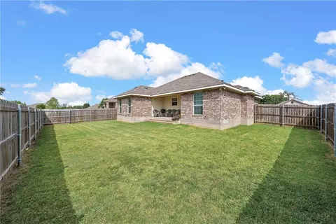 403 Broken Arrow Ct, Waco, TX 76705 photo 17