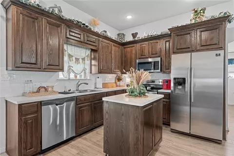 403 Broken Arrow Ct, Waco, TX 76705 photo 6