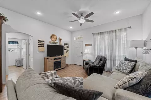 403 Broken Arrow Ct, Waco, TX 76705 photo 5