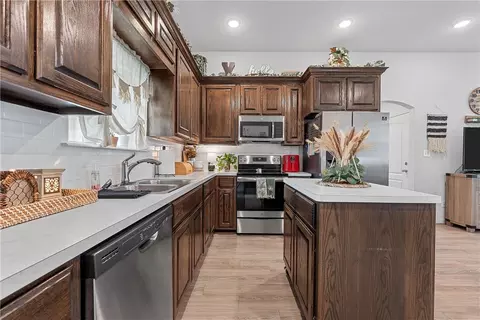 403 Broken Arrow Ct, Waco, TX 76705 photo 7