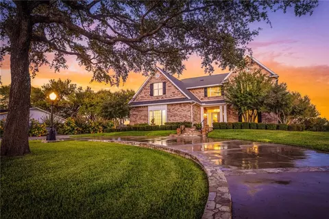 1725 Landmark Dr, Belton, TX 76513