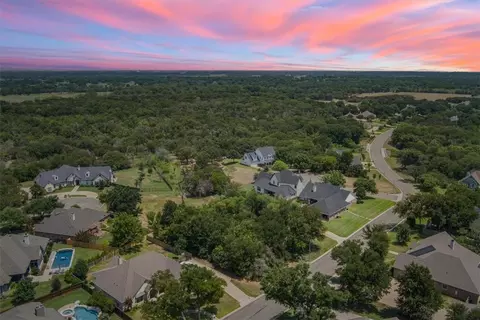 209 Morningview Cir, Waco, TX 76708 photo 3