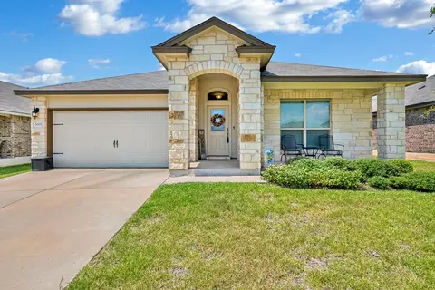 3005 Keathley Dr, Lorena, TX 76655 photo 2