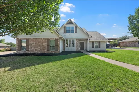 382 Rio Bonito Dr, Robinson, TX 76706