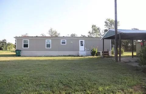 302 E Adams, Kosse, TX 76653 photo 5