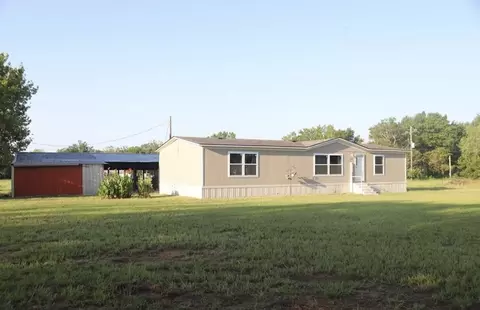 302 E Adams, Kosse, TX 76653 photo 3