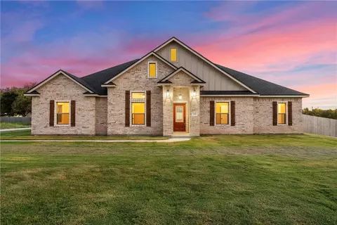126 Dana Point Rd, Lorena, TX 76655