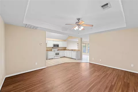10101 Colony Dr, Waco, TX 76708 photo 4
