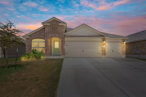 3016 Risinger Rd, Lorena, TX 76655