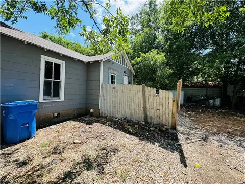2112 N 21st St, Waco, TX 76708 photo 9