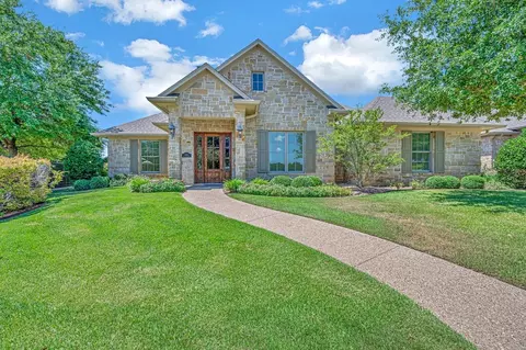 1400 Ridgewood Dr, Waco, TX 76710