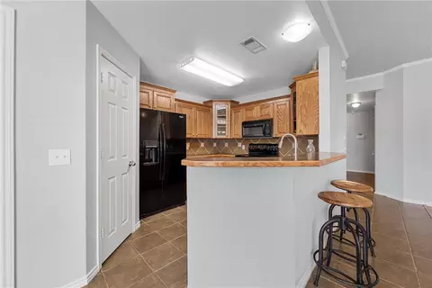 408 Greystone Dr, Lorena, TX 76655 photo 6