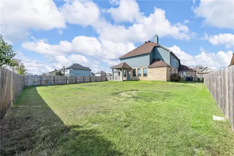 10864 Burnham Dr, Waco, TX 76708 photo 7