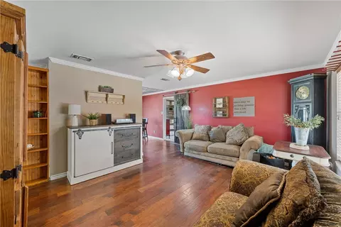 3206 E Munroe Ave, Temple, TX 76501 photo 2