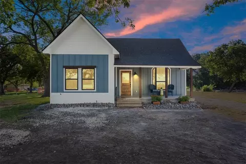 1006 S Old Robinson Rd, Robinson, TX 76706