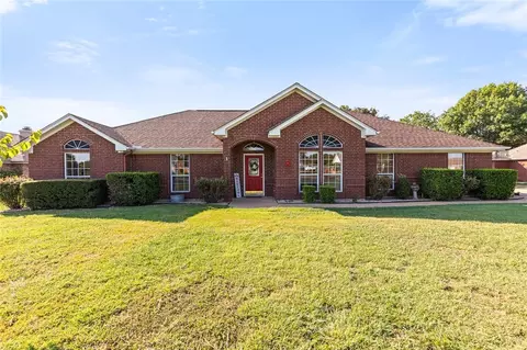 2741 Burl Ln, Lorena, TX 76655