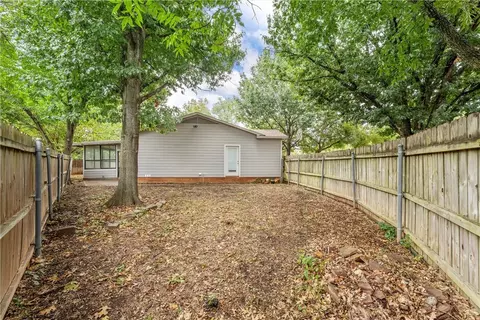 302 Pierce St, Mcgregor, TX 76657 photo 19