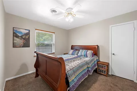 302 Pierce St, Mcgregor, TX 76657 photo 10