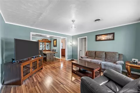 302 Pierce St, Mcgregor, TX 76657 photo 4