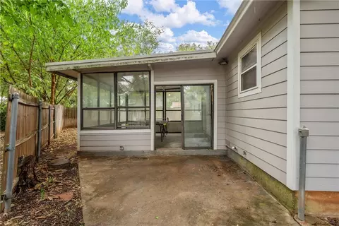 302 Pierce St, Mcgregor, TX 76657 photo 20
