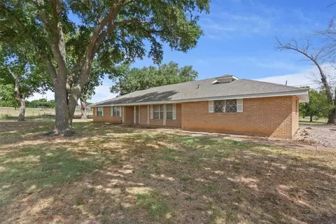 11421 China Spring Rd, Waco, TX 76708 photo 3