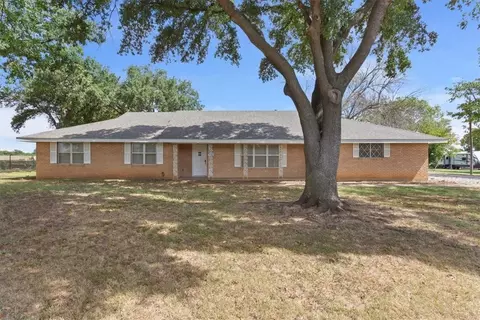 11421 China Spring Rd, Waco, TX 76708