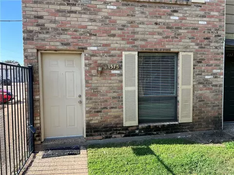 1375 S 11th St, Waco, TX 76706