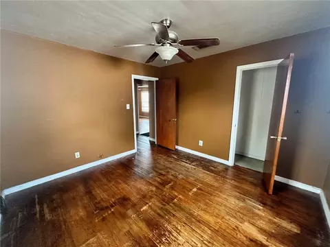 1306 5th St, Mcgregor, TX 76657 photo 6