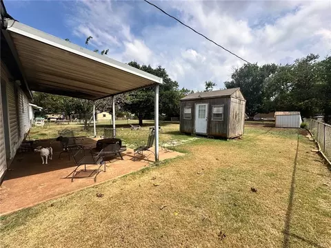 1306 5th St, Mcgregor, TX 76657 photo 12