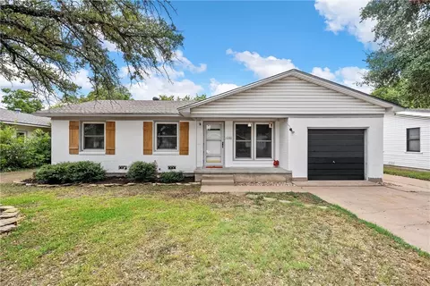 1106 N 65th St, Waco, TX 76710