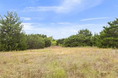 1060 Farmiller Rd, Lorena, TX 76655 photo 8