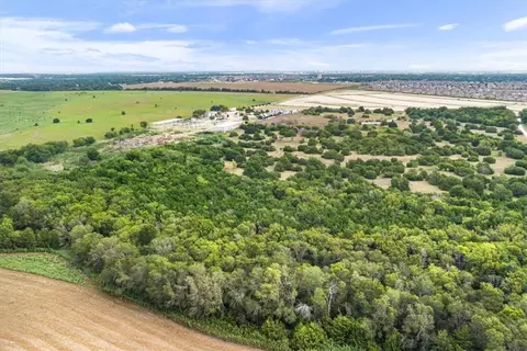 1060 Farmiller Rd, Lorena, TX 76655 photo 11